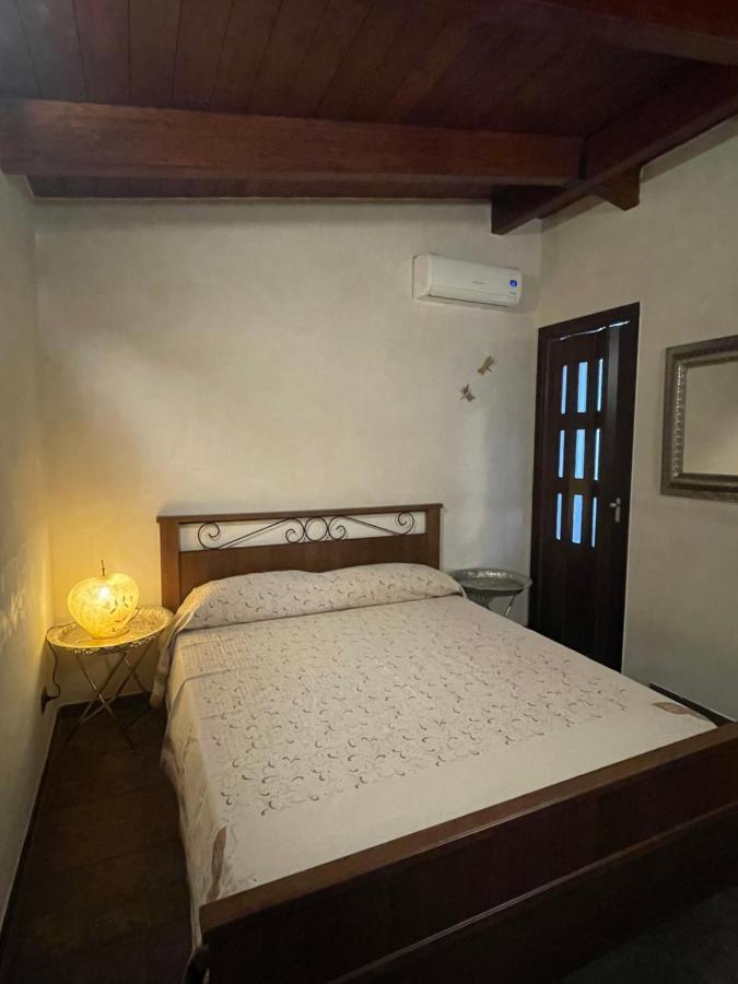 Alla Villa Di Angelo Monopoli Bagian luar foto