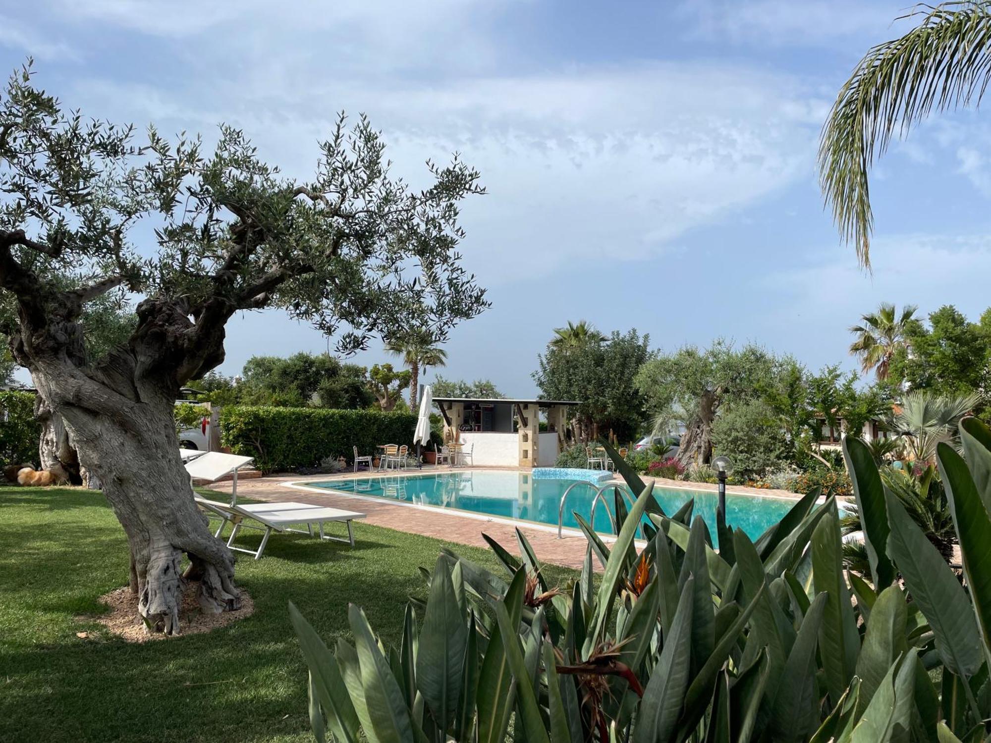 Alla Villa Di Angelo Monopoli Bagian luar foto